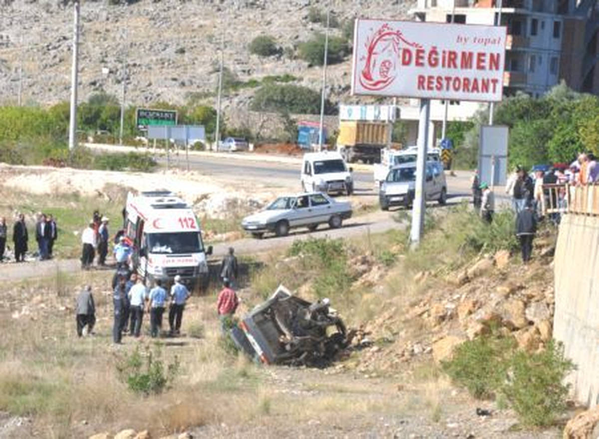 Kozan\'da Trafik Kazası: 1 Ölü