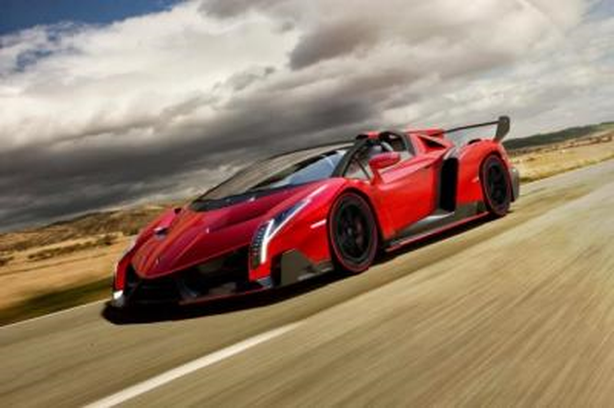 Lamborghini Veneno\'nun Üstü Açıldı