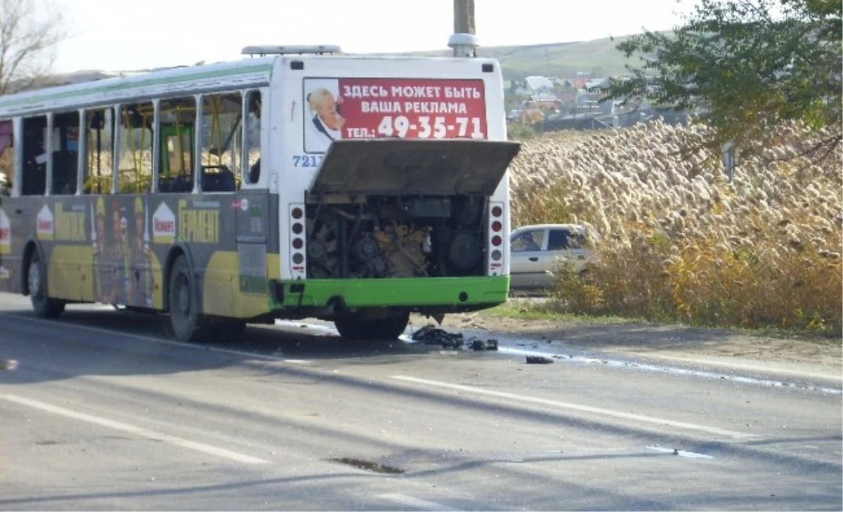 Rusya\'da Öğrencilerin Bulunduğu Otobüse İntihar Saldırısı: 6 Ölü