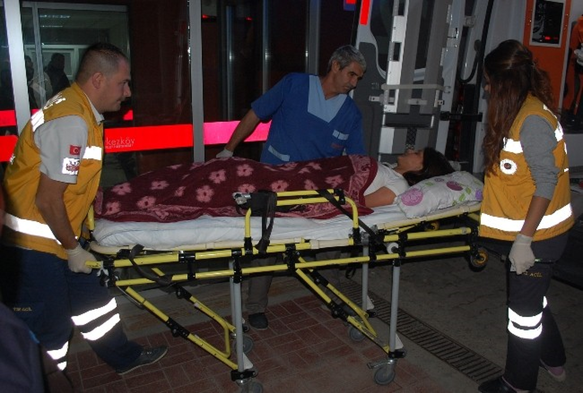 Tekirdağ\'da Sevgilisiyle Tartışan Kız Canına Kıymak İstedi