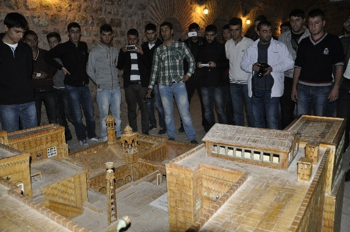 Şırnak\'ta \'Aynadaki Hayallerimiz\' Projesi