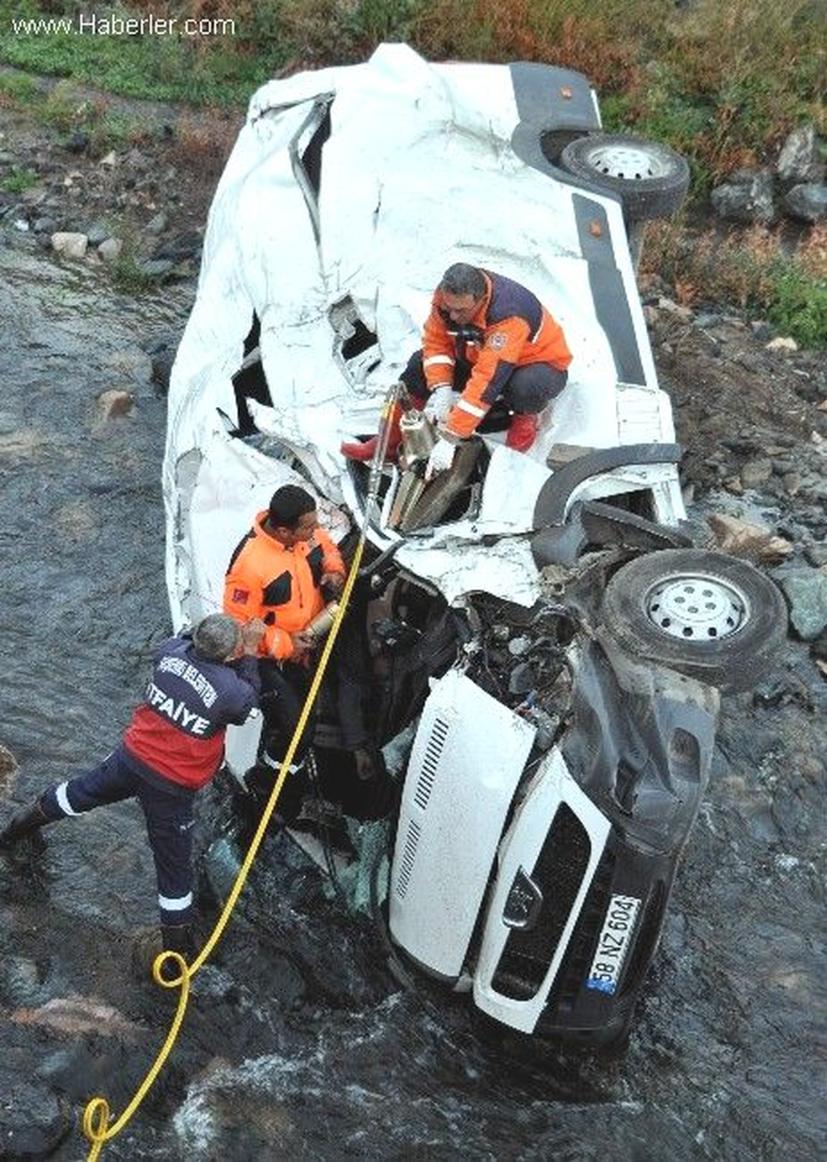 Sivas\'ta Trafik Kazası: 1 Ölü, 1 Yaralı