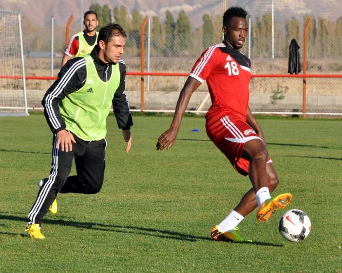 Sivasspor, Kayseri Erciyesspor Maçının Hazırlıklarına Başladı