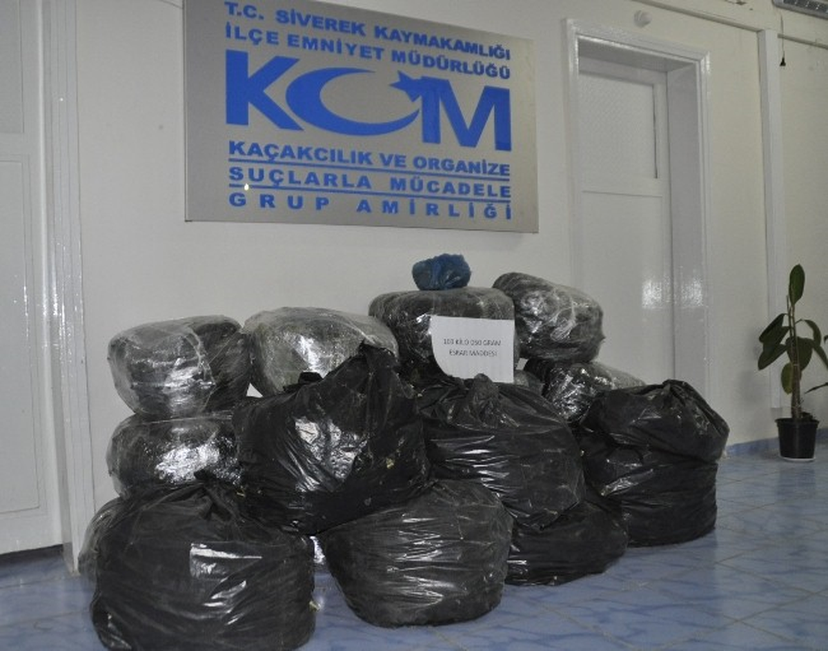 Siverek\'te 103 Kilo Esrar Ele Geçirildi