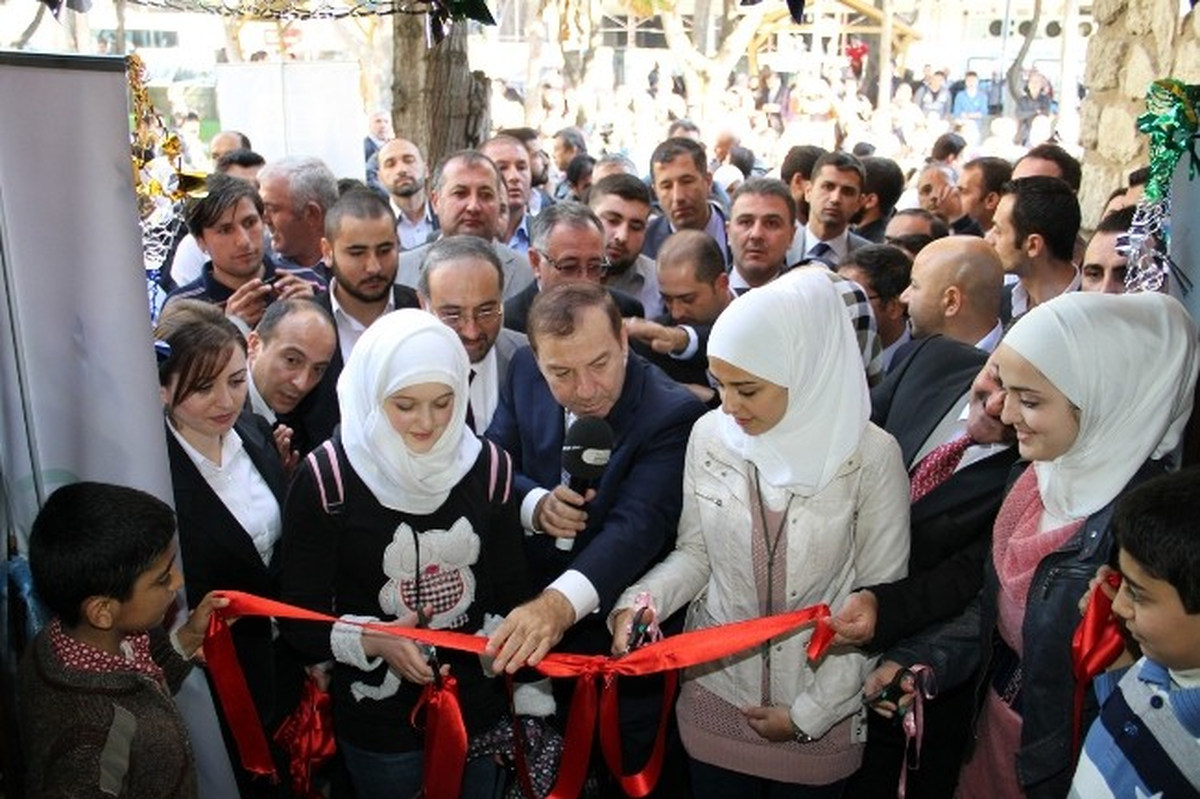 Surıyeli Öğrenciler İçin Esenyurt\'ta Ders Zili Çaldı