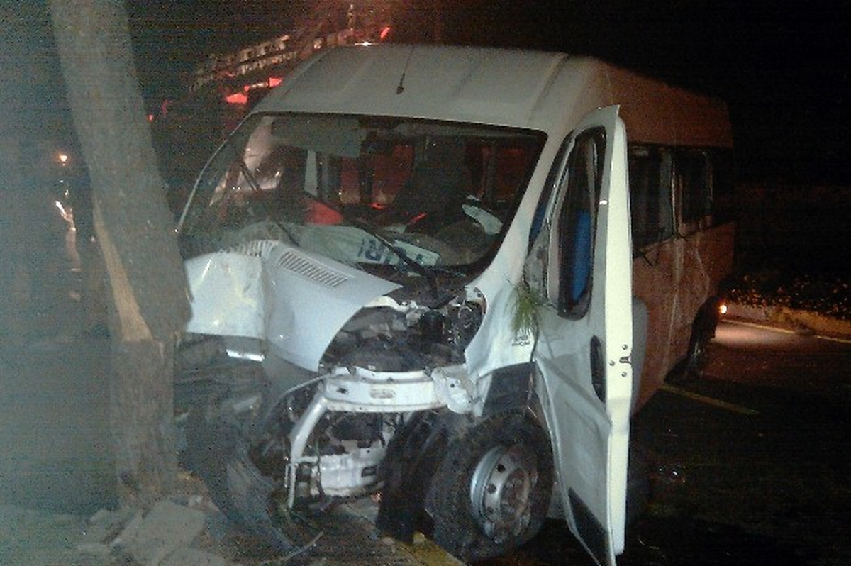 Marmaris\'te Tur Minibüsü Kaza Yaptı