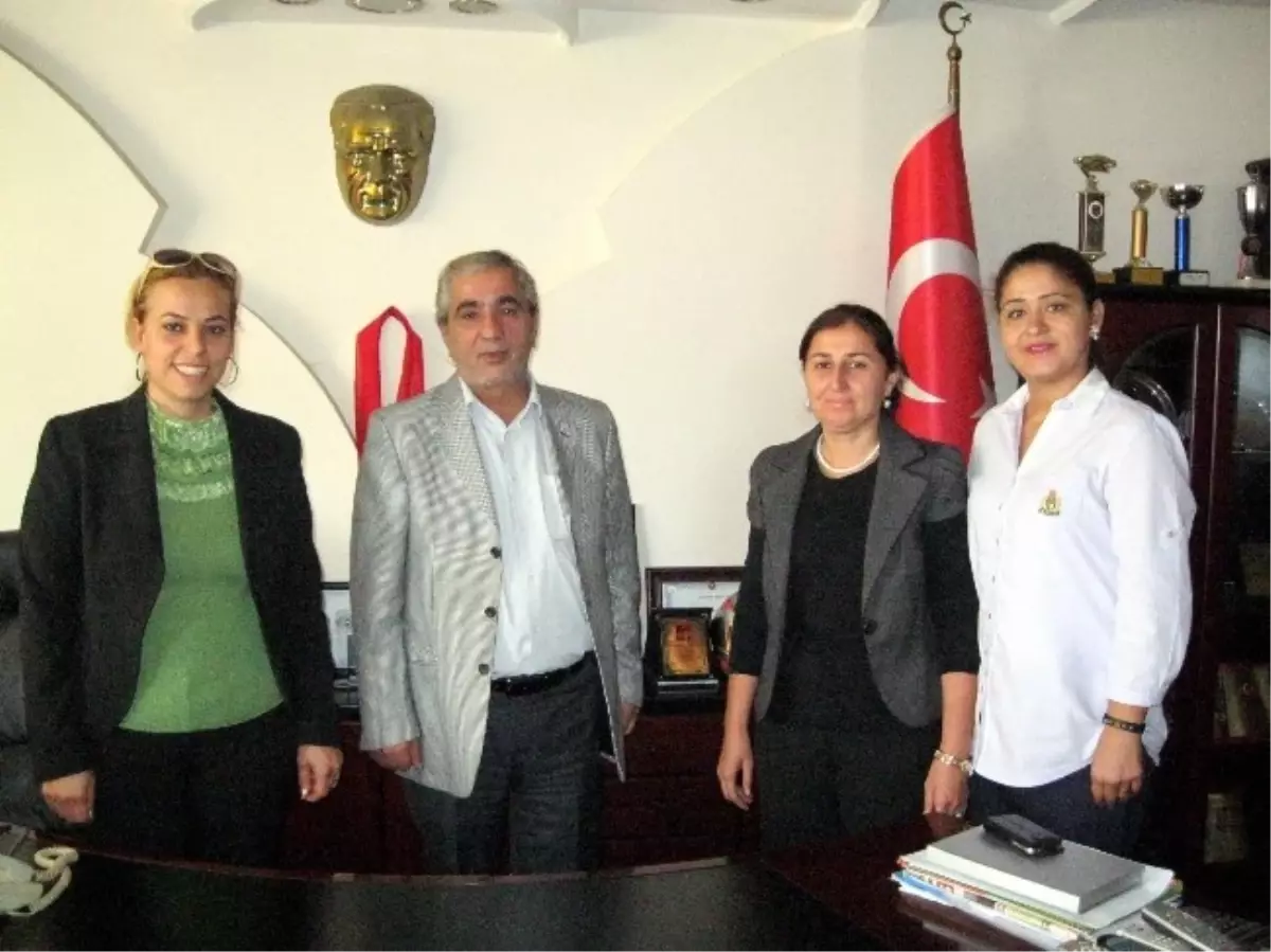 Akdeniz Kent Konseyi Kadın Meclisi\'nde Şoförler ve Otomobilciler Odası\'na Ziyaret