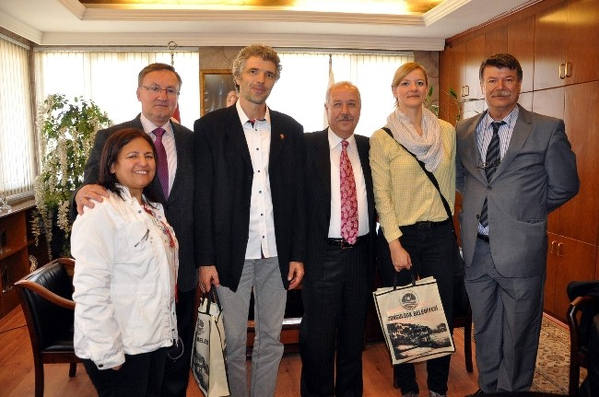 Alman Öğrencilerden Başkan Akdemir\'e Ziyaret