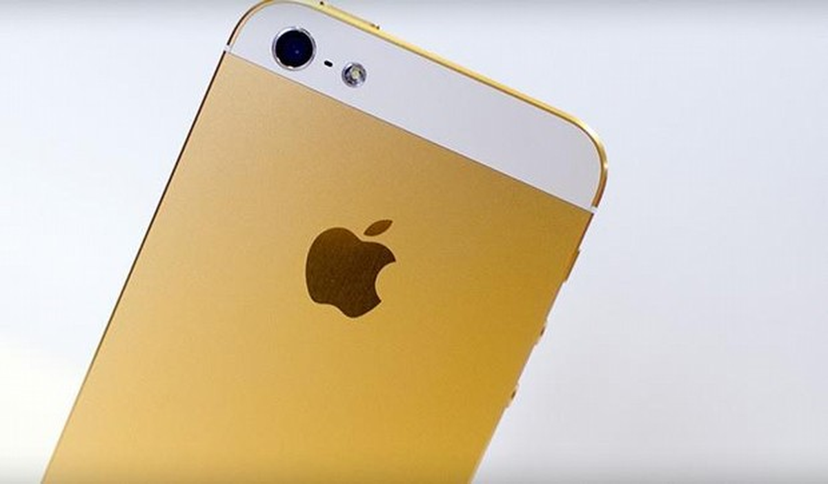 Altın iPhone 5S\'e garip isim!