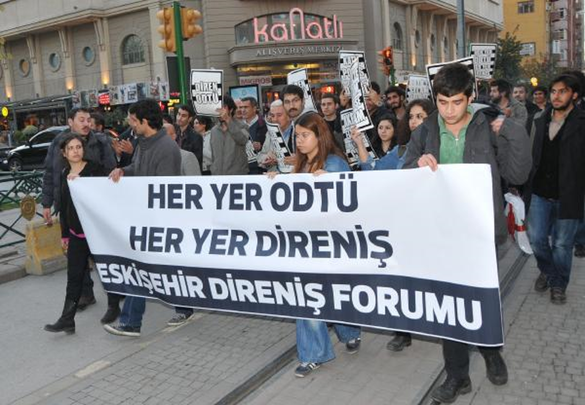 Anadolu Üniversitesi\'nde ODTÜ\'ye Destek Yürüyüşü (2)