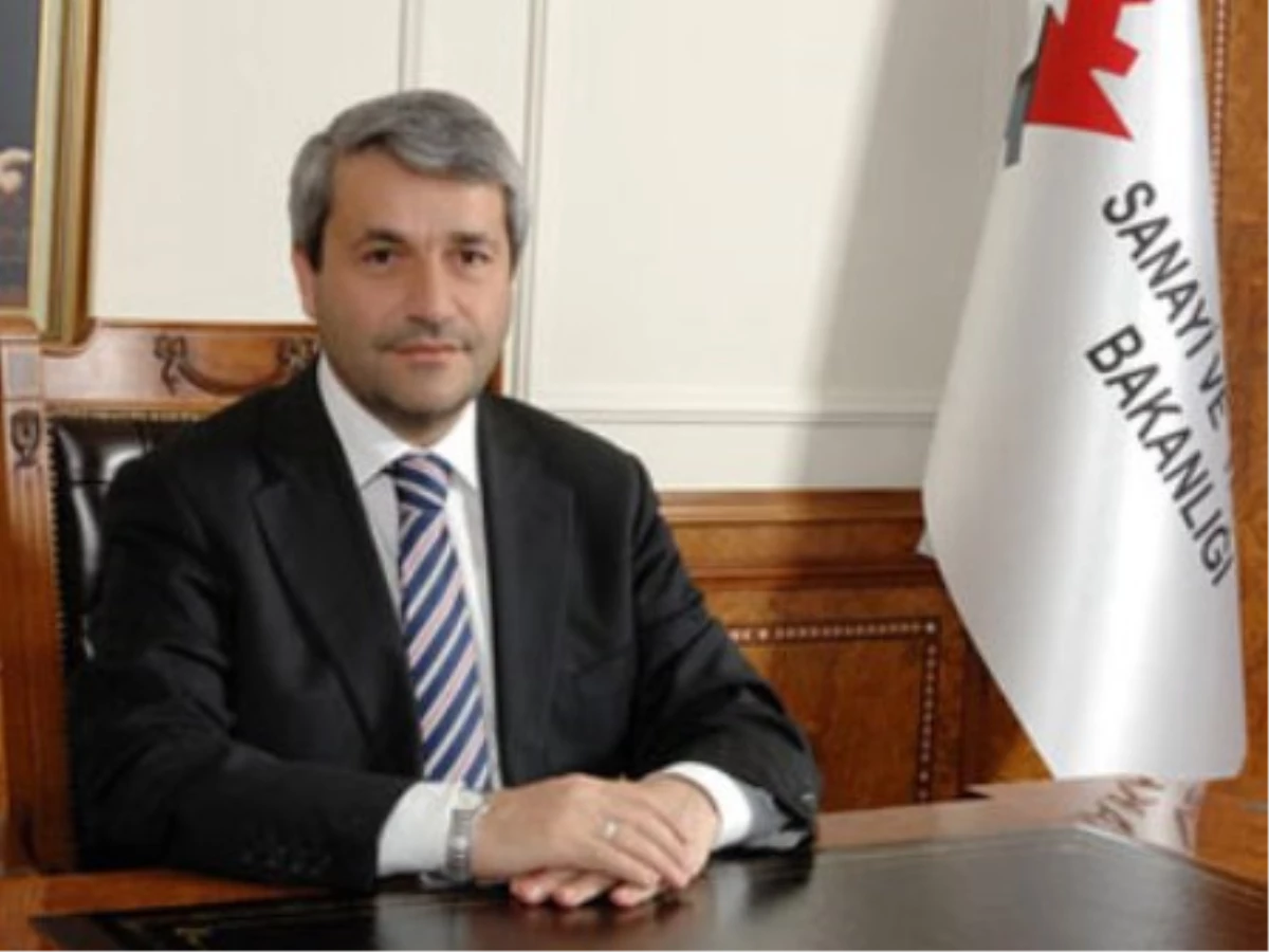 Bakan Ergün, Bezmiâlem Üniversitesi Rektörünü Ziyaret Etti