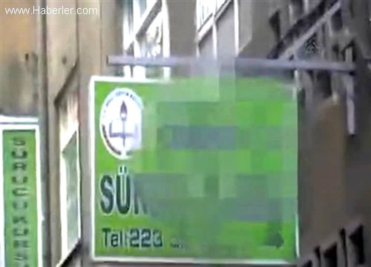 Başkalarının yerine ehliyet sınavına giren 12 kişi yakalandı