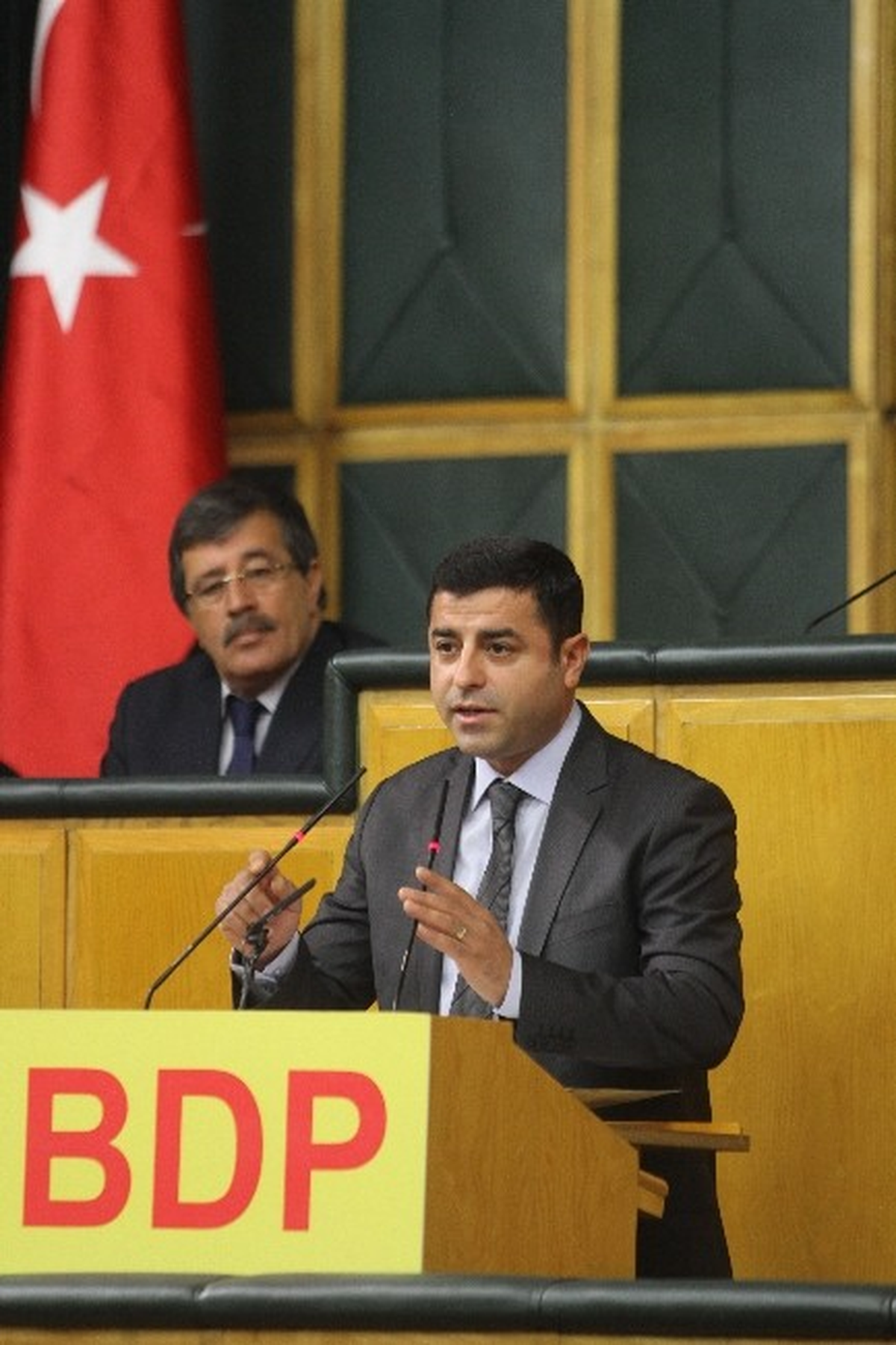 BDP Eş Başkanı Demirtaş: "Bu Paket Çok Daha Güçlü, Çok Daha Kalıcı Anlayışla Hazırlanabilirdi"