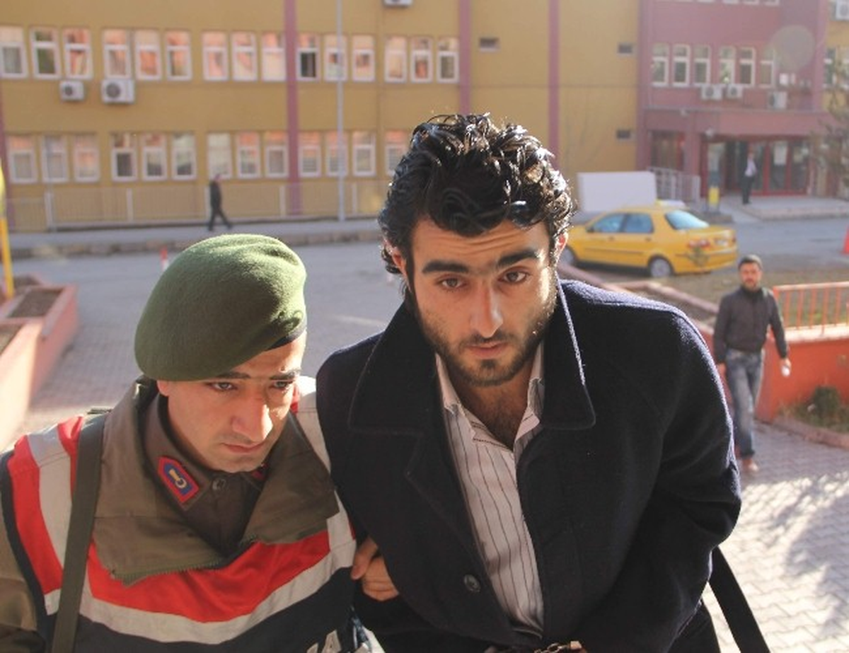 Bebeklerini Öldürüp Dereye Atan Anne ve Babaya Müebbet Hapis