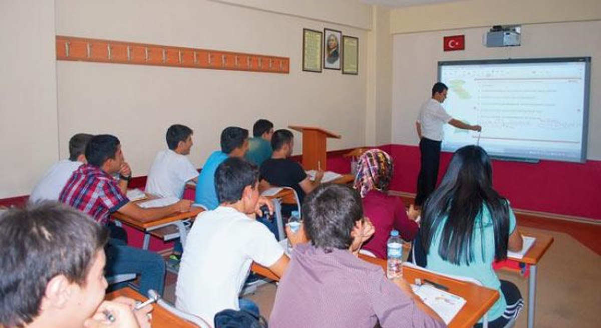 Belediyeden Öğrencilere Ücretsiz Dershane Hizmeti