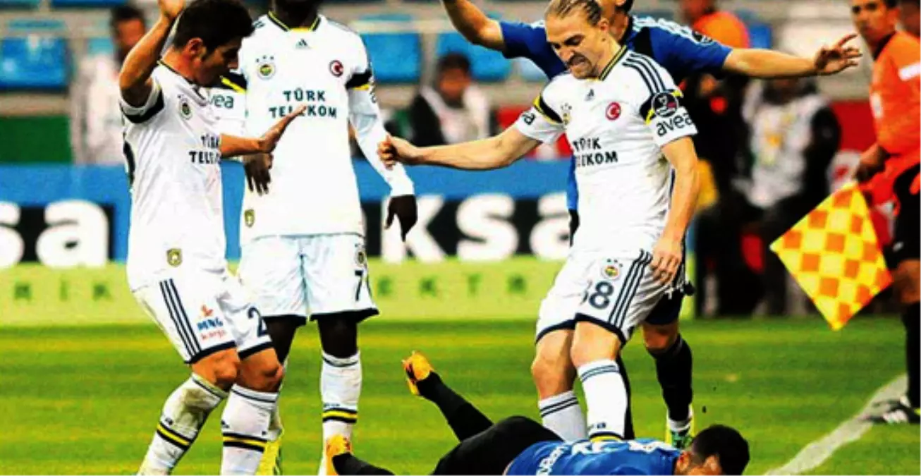 Caner\'i Oyundan Atmayan Halis Özkahya\'ya Ceza Geliyor