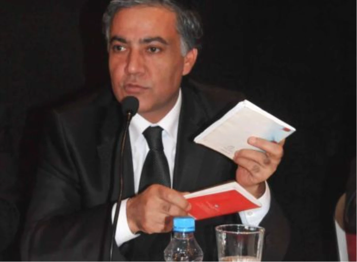 Chp\'li Özgündüz: AKP Yeni Bir Rejim Kurma Konusunda Büyük Adımlar Atmıştır