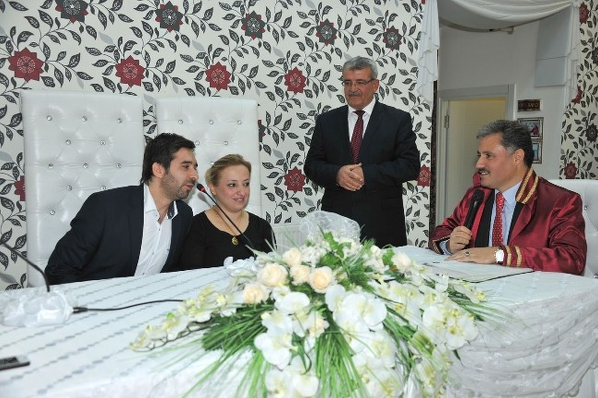 Çiftler Süprize Sevindi
