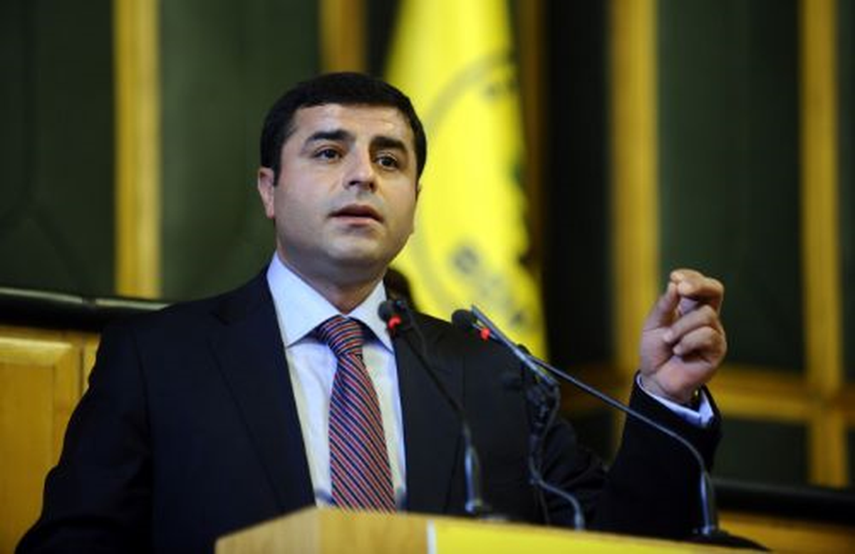 Demirtaş: Akp, CHP Anayasayı Sadece Biz Yapacağız Diyorlarsa Hayırlı Uğurlu Olsun Deriz