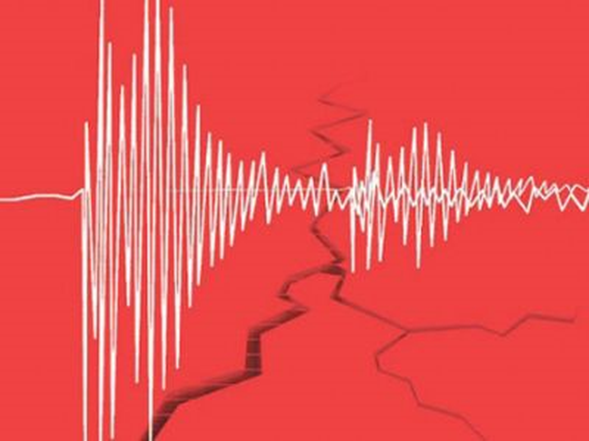 Endonezya\'da 5,3 Büyüklüğünde Deprem