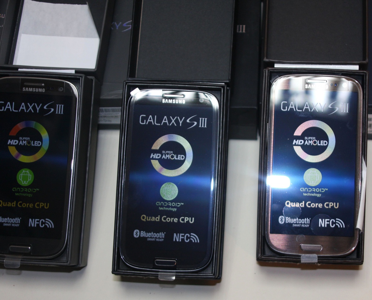 Eskişehir\'de 64 Kaçak Cep Telefonu Ele Geçirildi