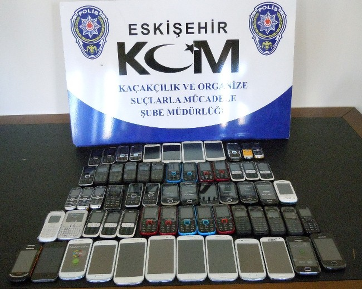 Eskişehir\'de 64 Adet Kaçak Telefon Ele Geçirildi