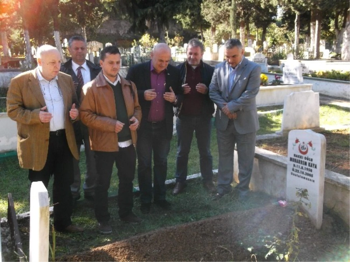 Gazeteci Muharrem Kaya Ölümünün 6. Yıldönümünde Mezarı Başında Anıldı
