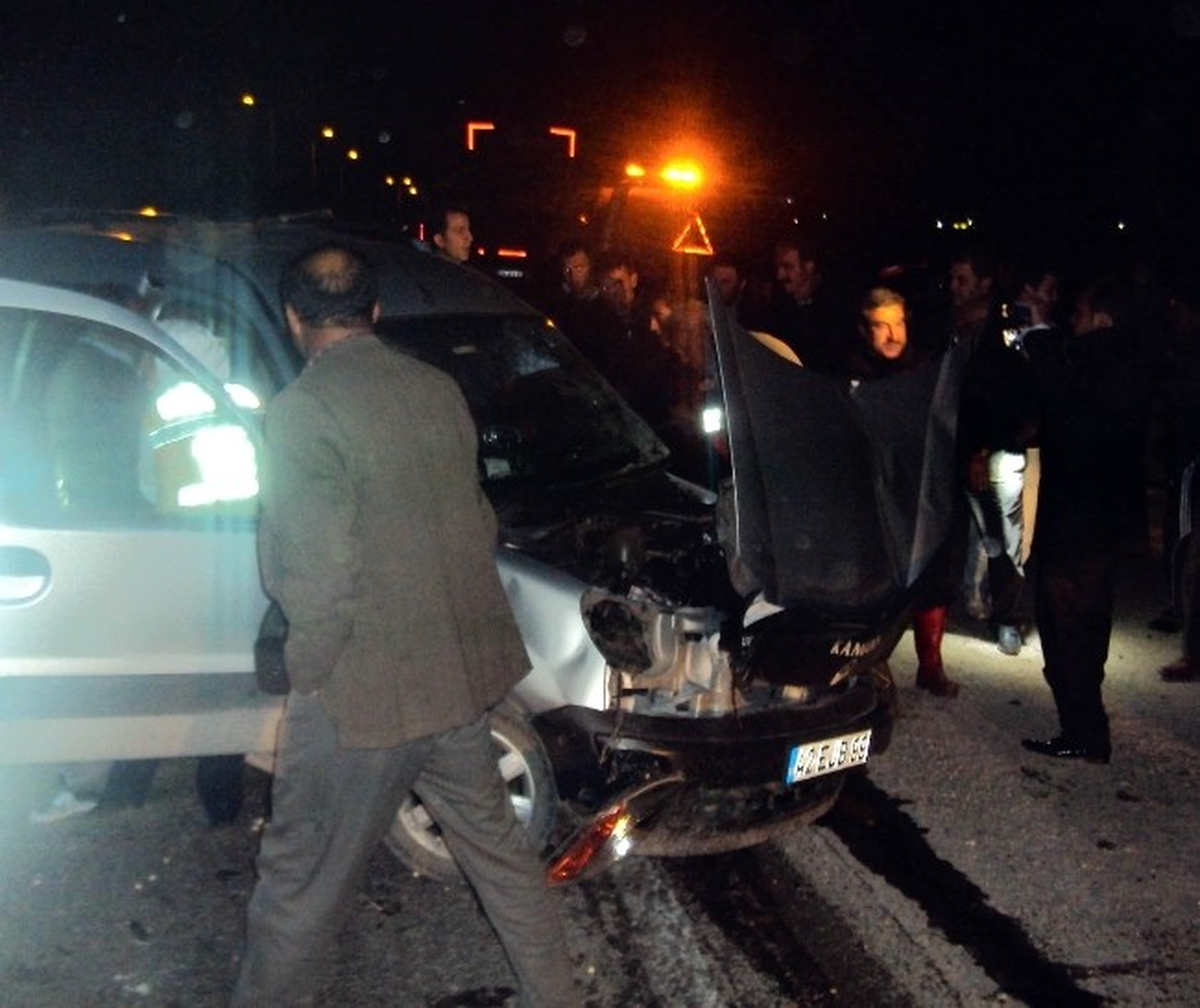 Gündüz Alkolden Ehliyeti Alındı, Akşam Kazada Öldü