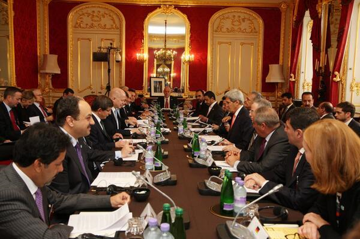 İngiltere Dışişleri Bakanı: Esad\'ın Demokratik ve Barışçıl Suriye\'de Yeri Yok
