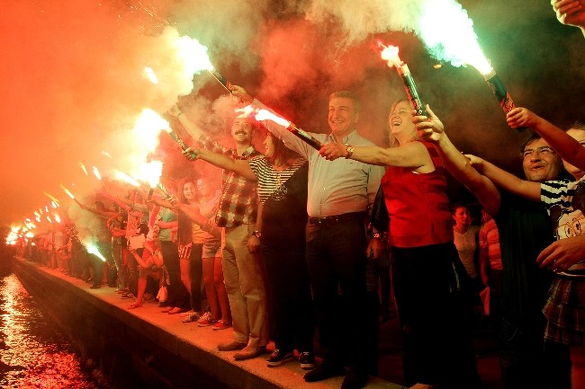 Karşıyaka\'da Cumhuriyet\'in 90. Yılına Muhteşem Kutlama