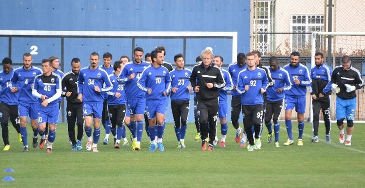 Kayseri Erciyesspor\'da Futbolculara Bir Gün İzin Verildi