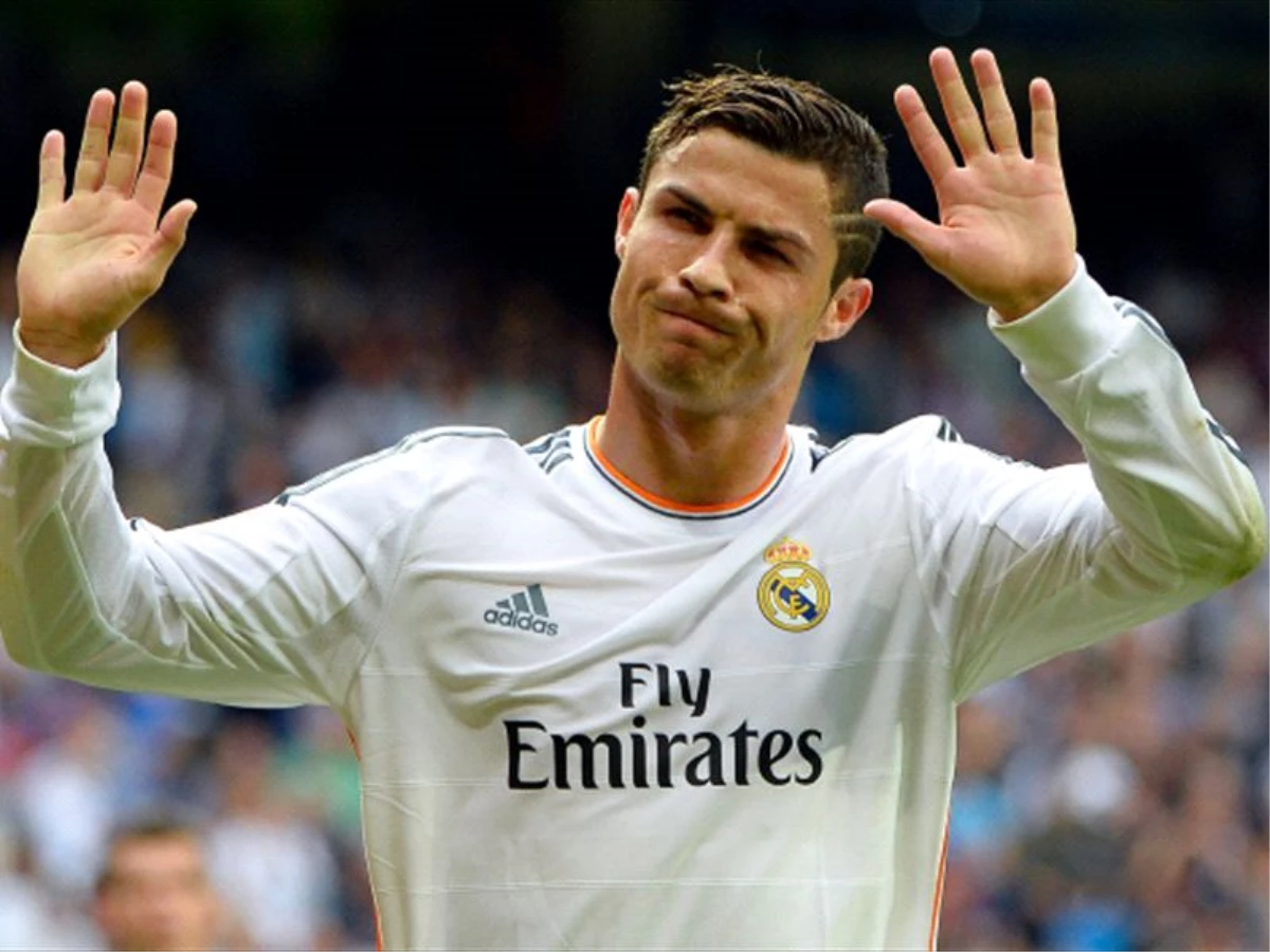 Ronaldo: Bale\'i Rahat Bırakmalıyız