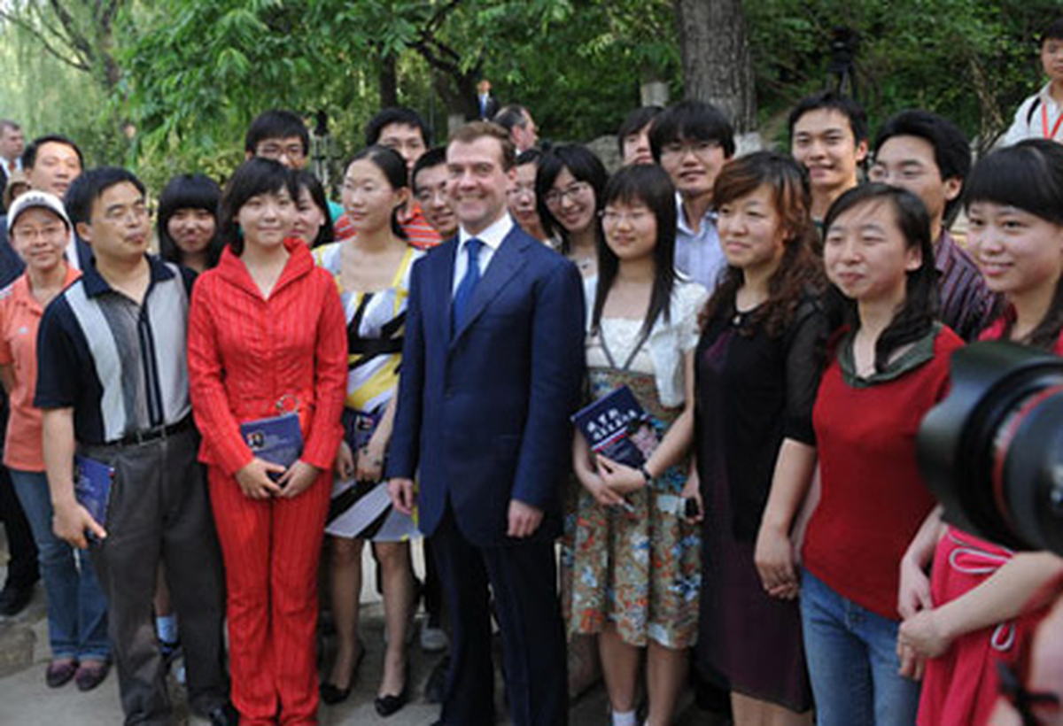 Rusya Başbakanı Medvedev, Çin\'de