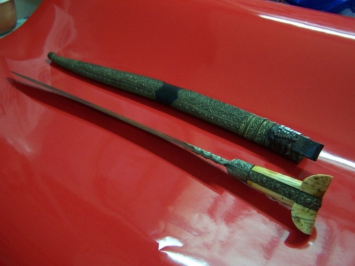 Tarihi Kılıç, Bafra Müzesi'ne Teslim Edildi