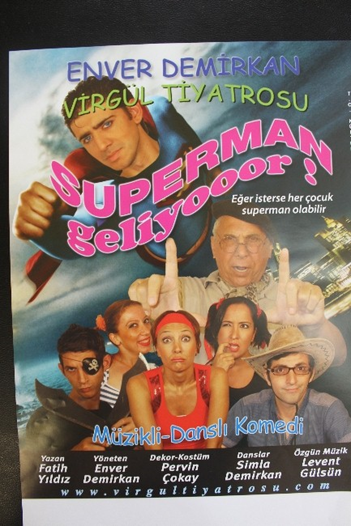 Ünlü Tiyatrocular Çerkezköy\'e Gidiyor
