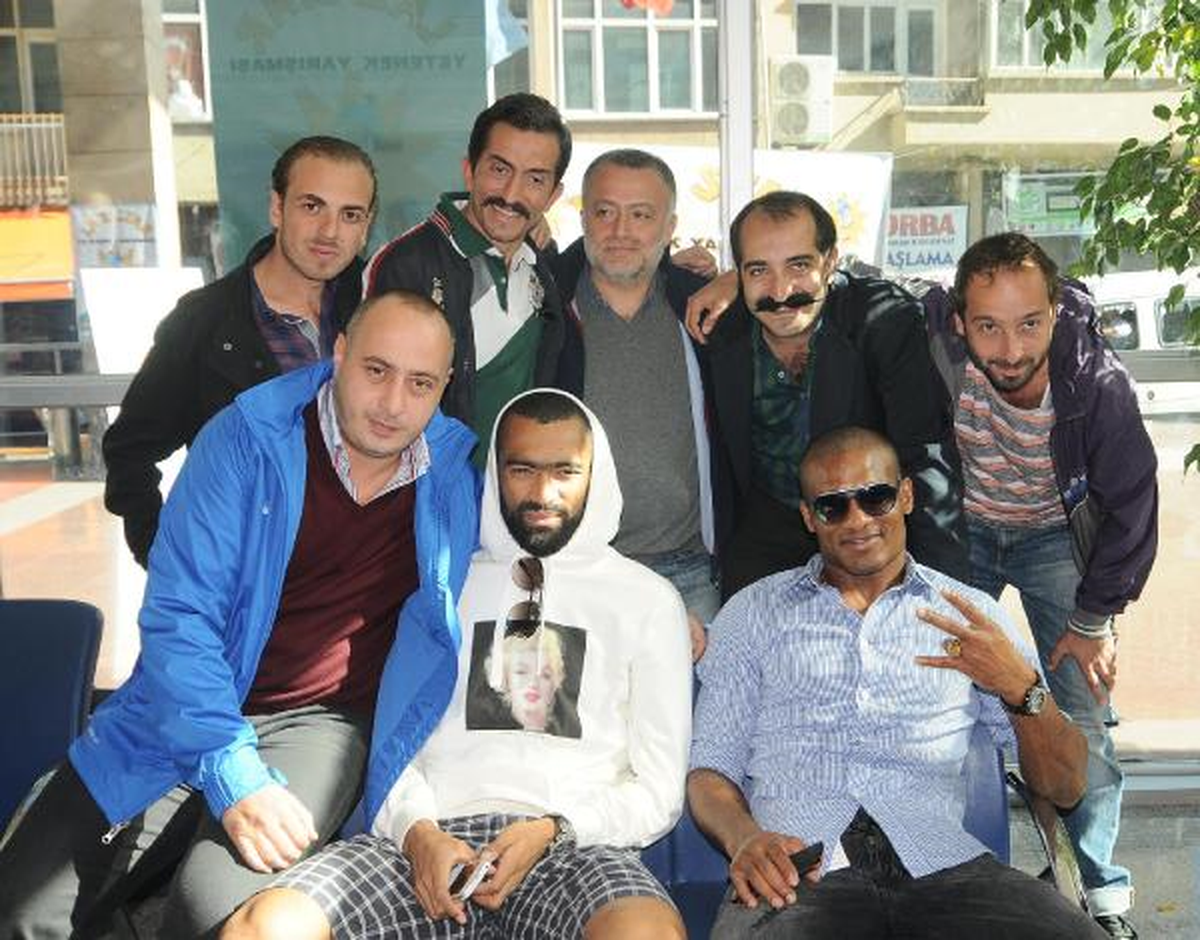 Trabzonsporlu Malouda ve Bosingwa Film Yıldızı Oldu