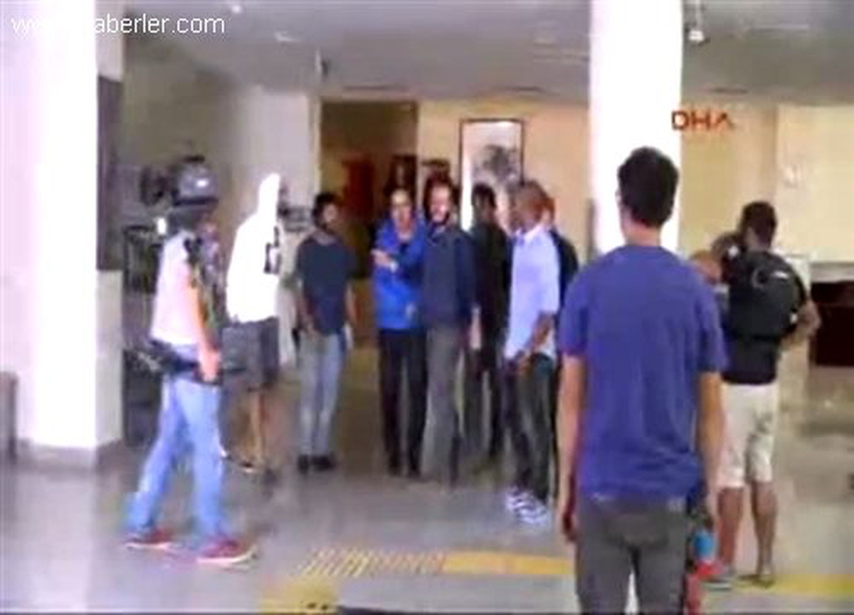 ) Trabzonsporlu Malouda ve Bosingwa Film Yıldızı Oldu