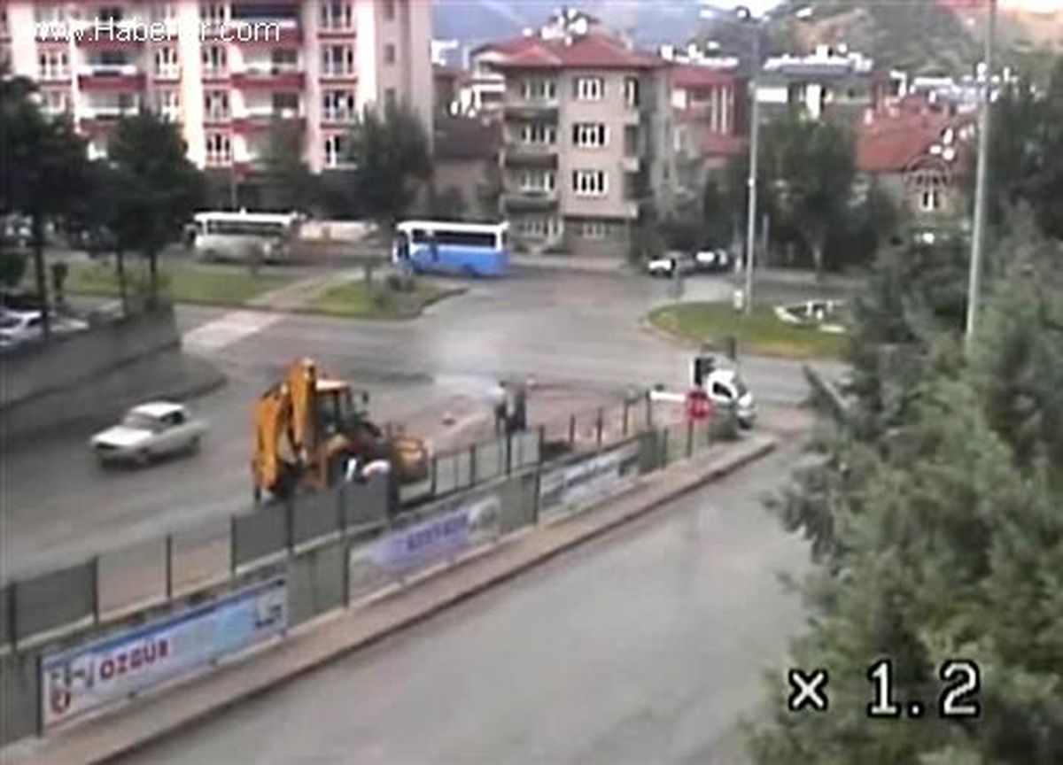 Trafik kazaları Mobese kameralarına yansıdı