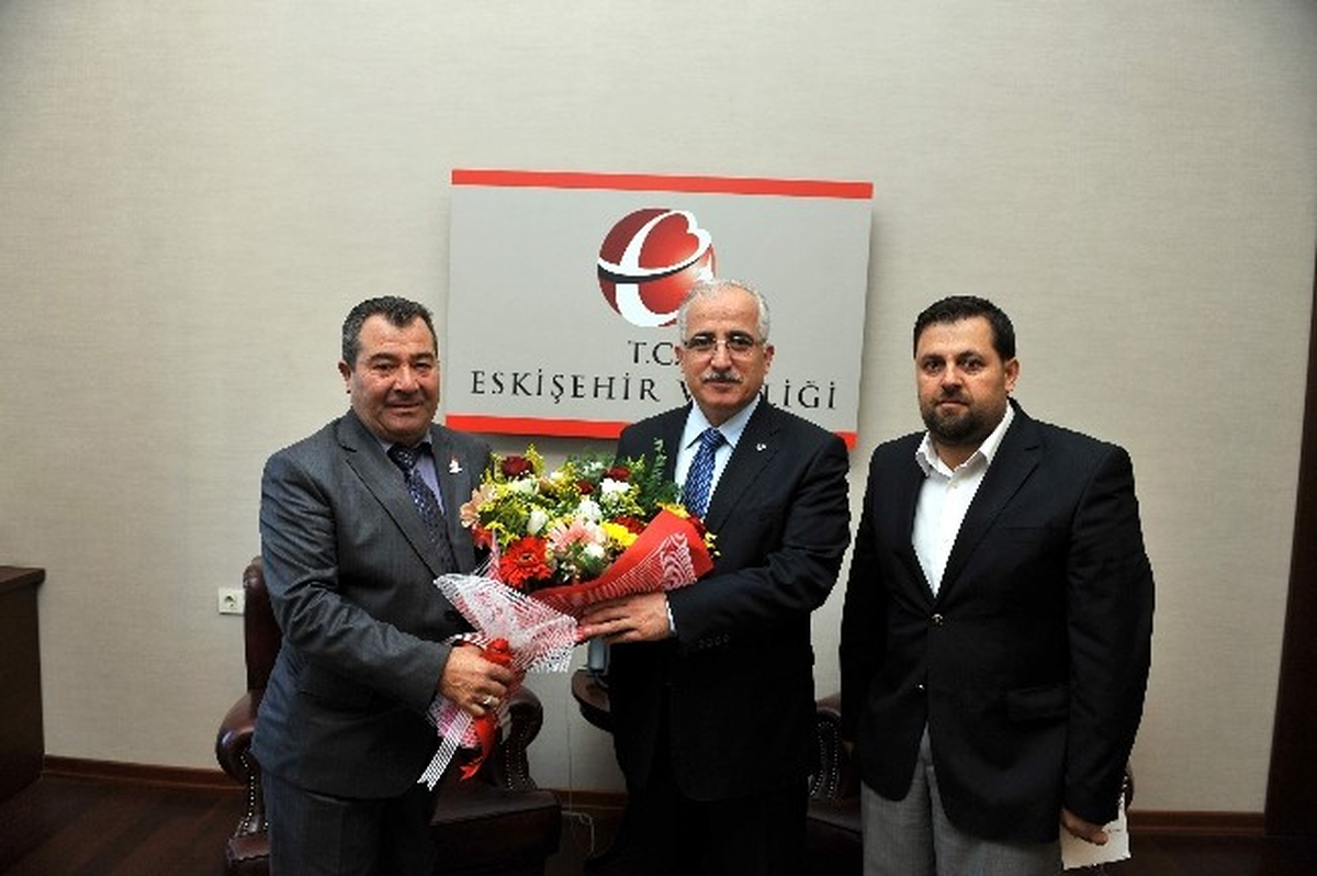 Türkiye Sakatlar Derneği Eskişehir Şube Başkanı Eşen\'den Vali Tuna\'ya Ziyaret