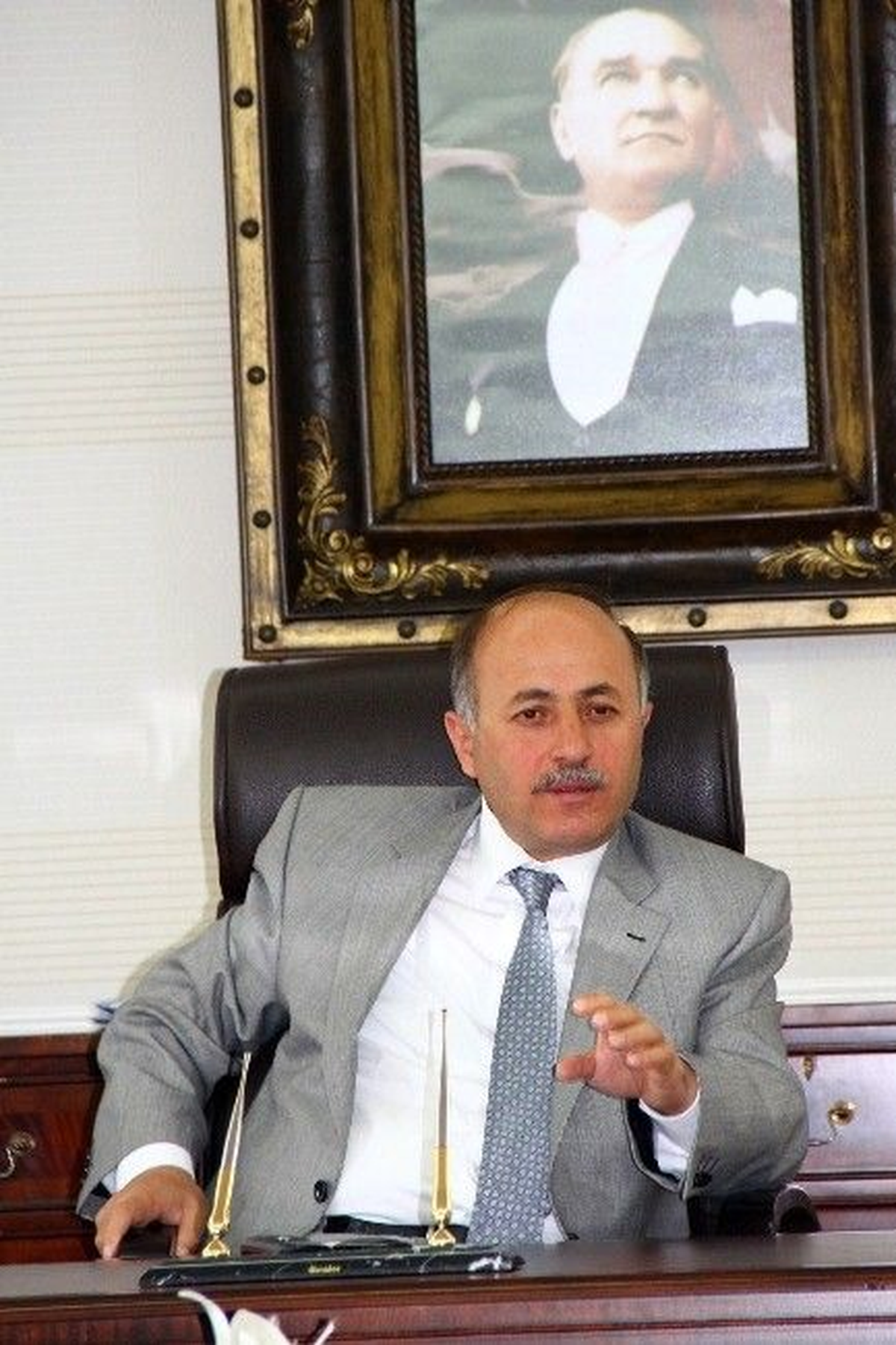 Valilik Önünde Bahçe Düzenlemesi
