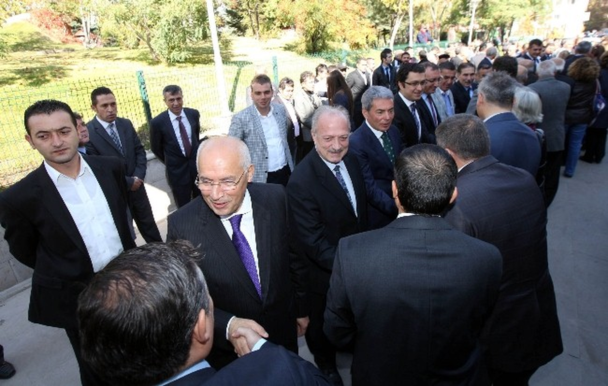Yaşar Çalışanlarıyla Bayramlaştı