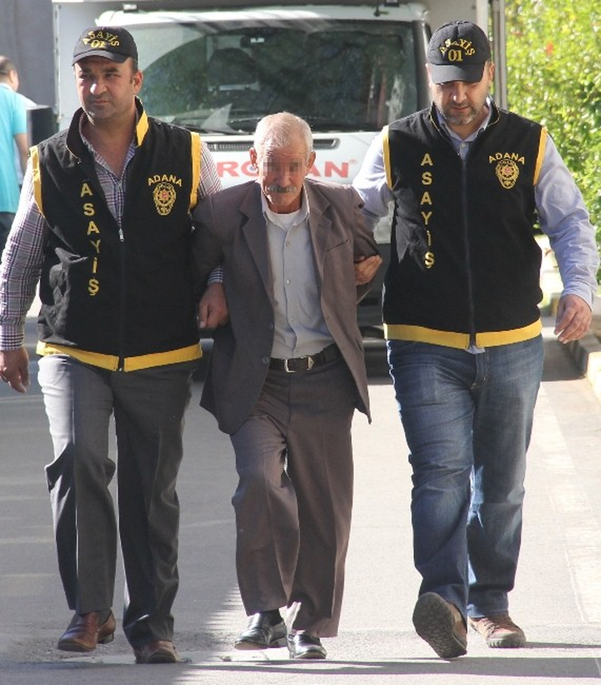 Yaşlı Adam Zorla Fuhuştan 4 Yıl 6 Ay Hapis Cezası Aldı