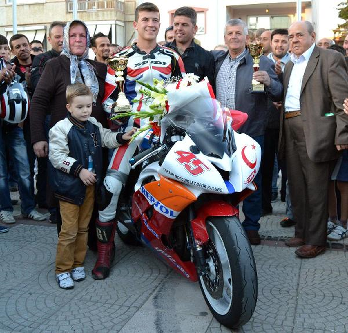 17\'lik Furkan Motosiklet Doğu Avrupa Pist Şampiyonu