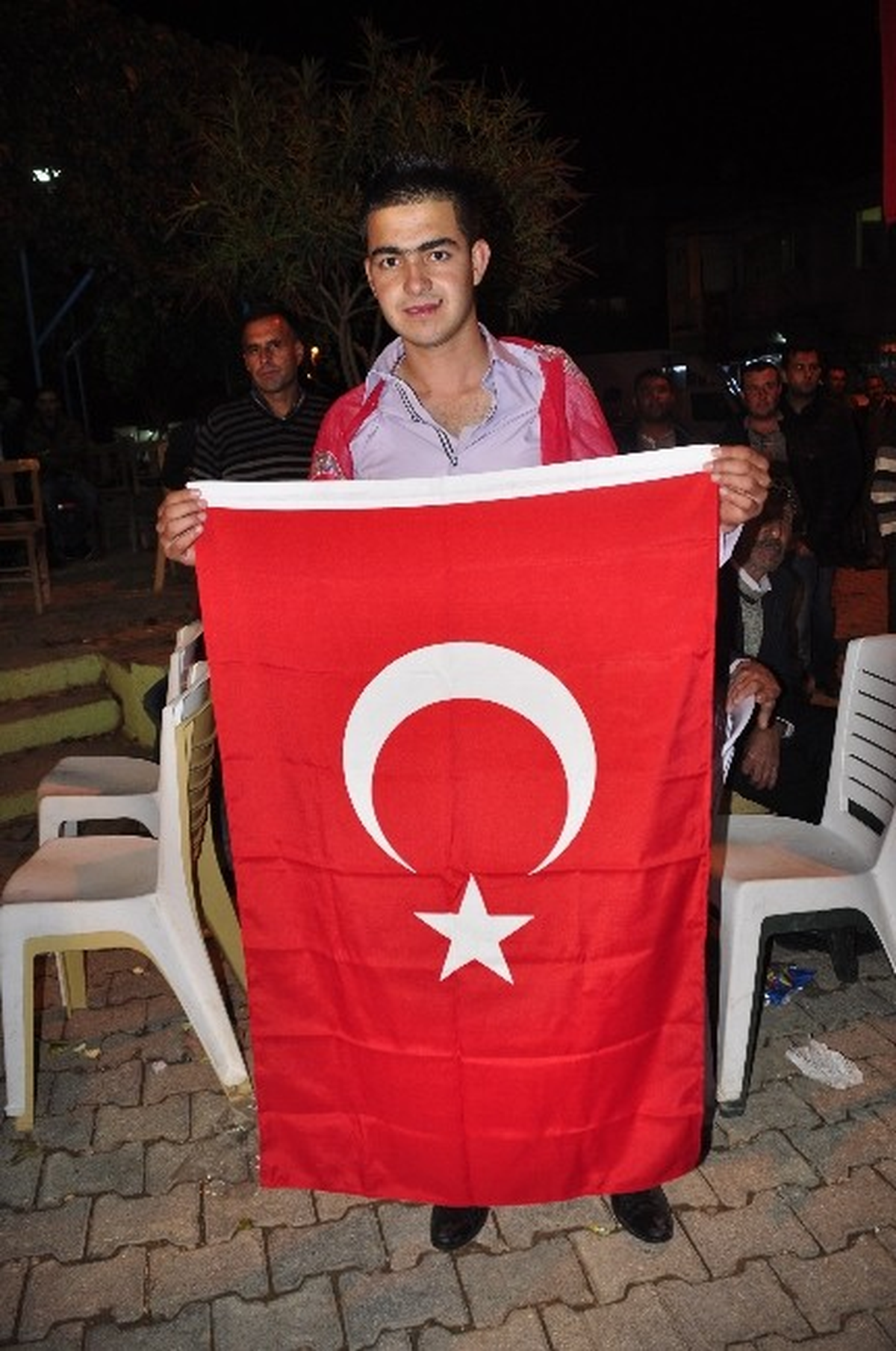 Ahmetli\'li 93/4 Tertip Askerler Eğlence Düzenledi