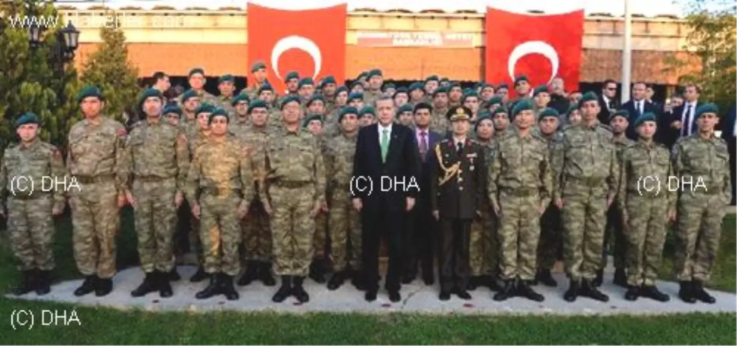 Başbakan Erdoğan Prizren\'de Mehmetçiği Ziyaret Etti