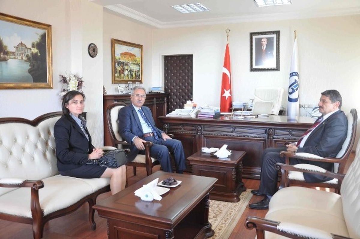 Başkan Akın\'dan Rektör Kaplan\'a Ziyaret