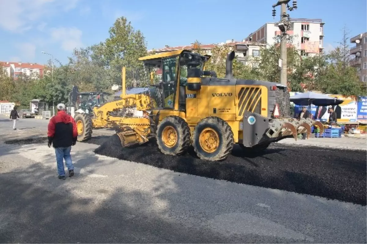 Başkan Mandalı, "Yılsonuna Kadar Bozuk Yol Kalmayacak"