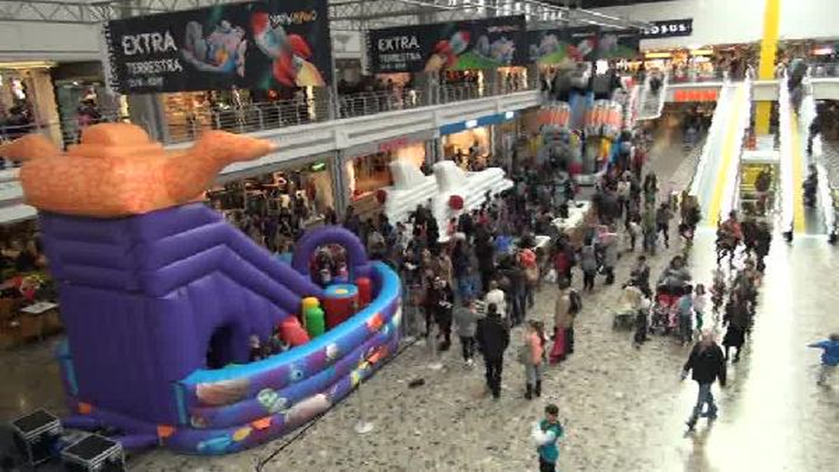 Cenevre\'de Çocuklara Uzay Savaşları Eğlencesi