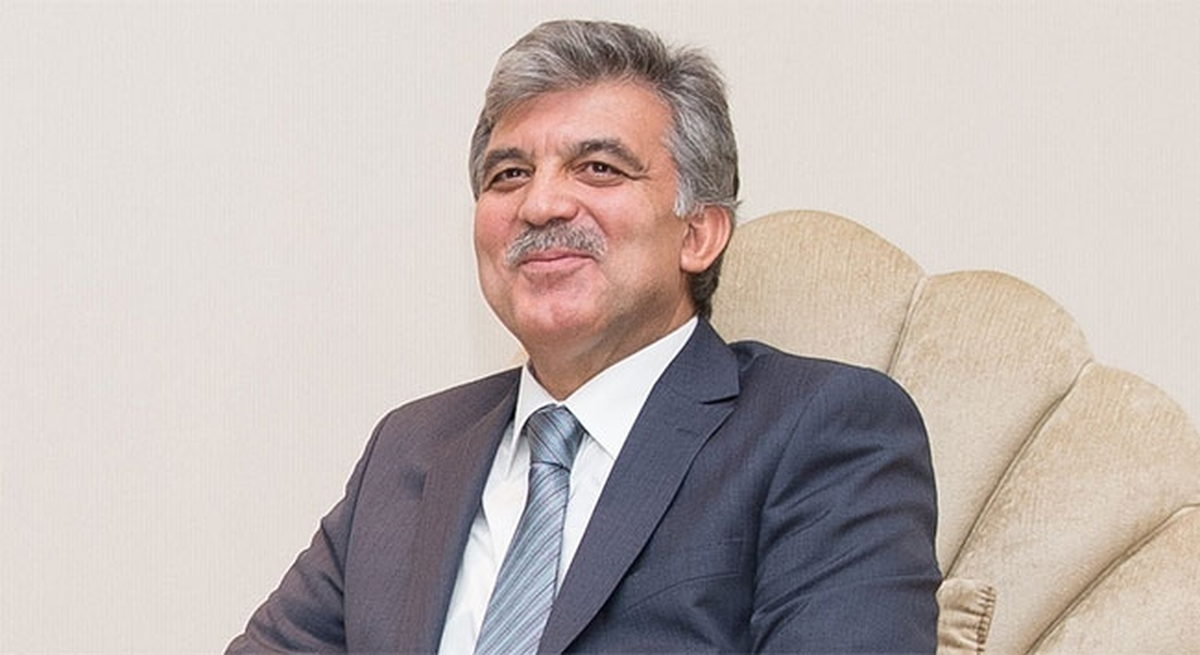Cumhurbaşkanı Gül, Muhtarlar Konfederasyonu Genel Başkanı Akdeniz\'i Kabul Etti