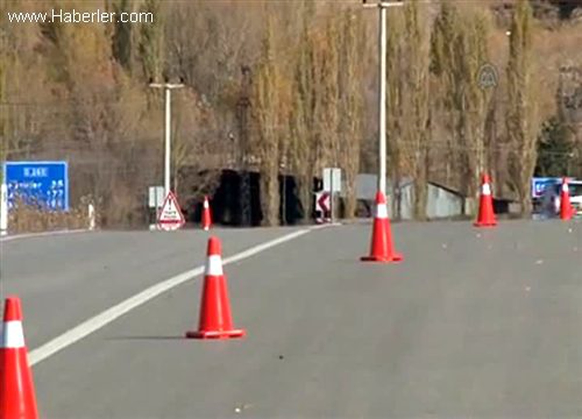 Erzurum\'da Emniyet Kemeri Takmayan Sürücüler Kazaları İzledi